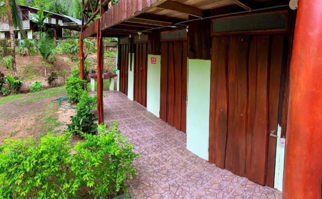 Sukia Hostel Drakes Bay Екстериор снимка