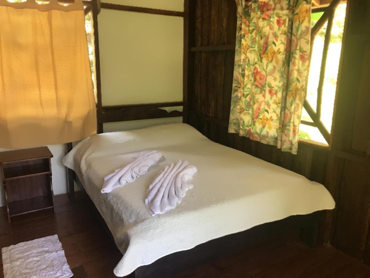Sukia Hostel Drakes Bay Екстериор снимка